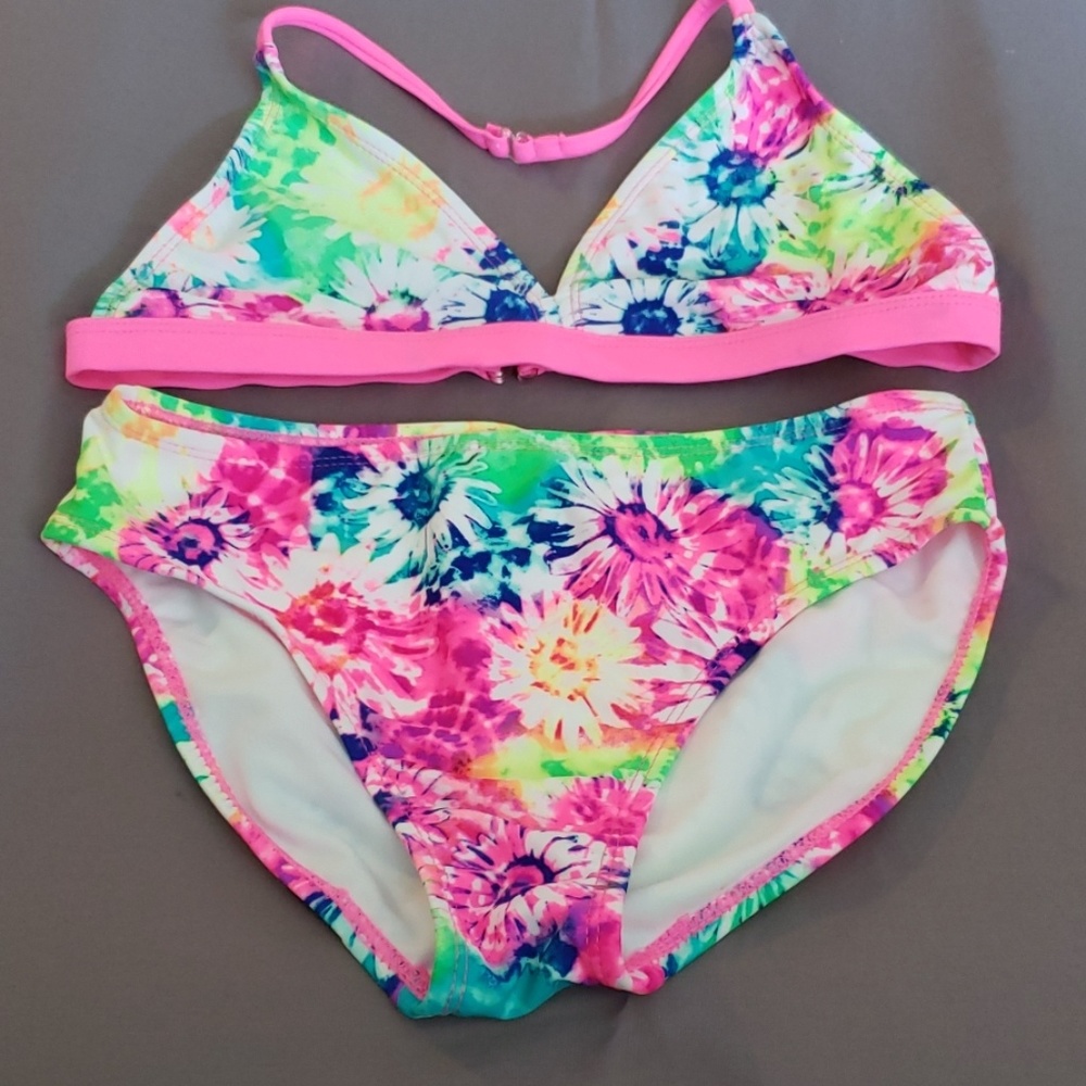 Bright and colorful 2 piece swimsuit